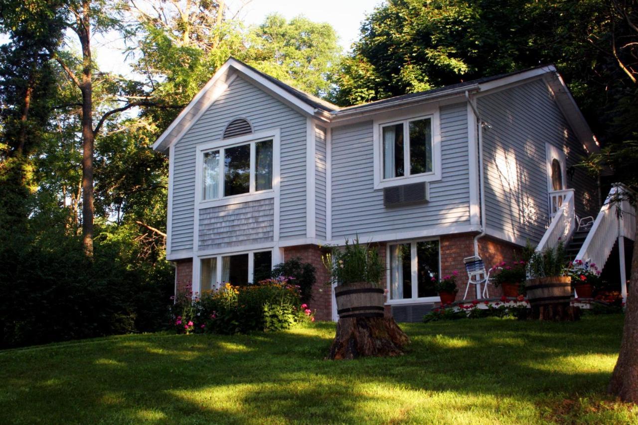 Westover Inn Saint Marys Bagian luar foto