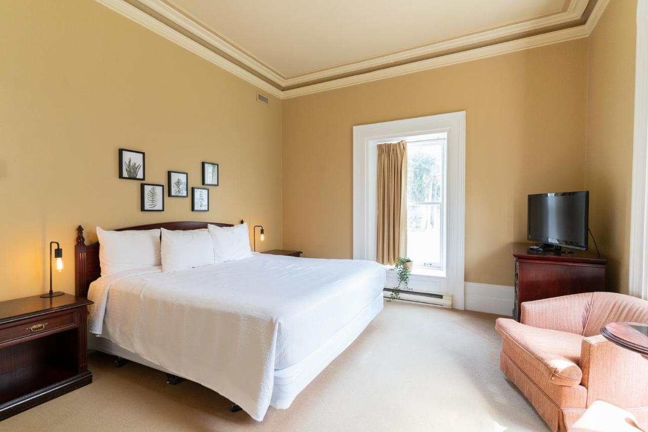 Westover Inn Saint Marys Bagian luar foto
