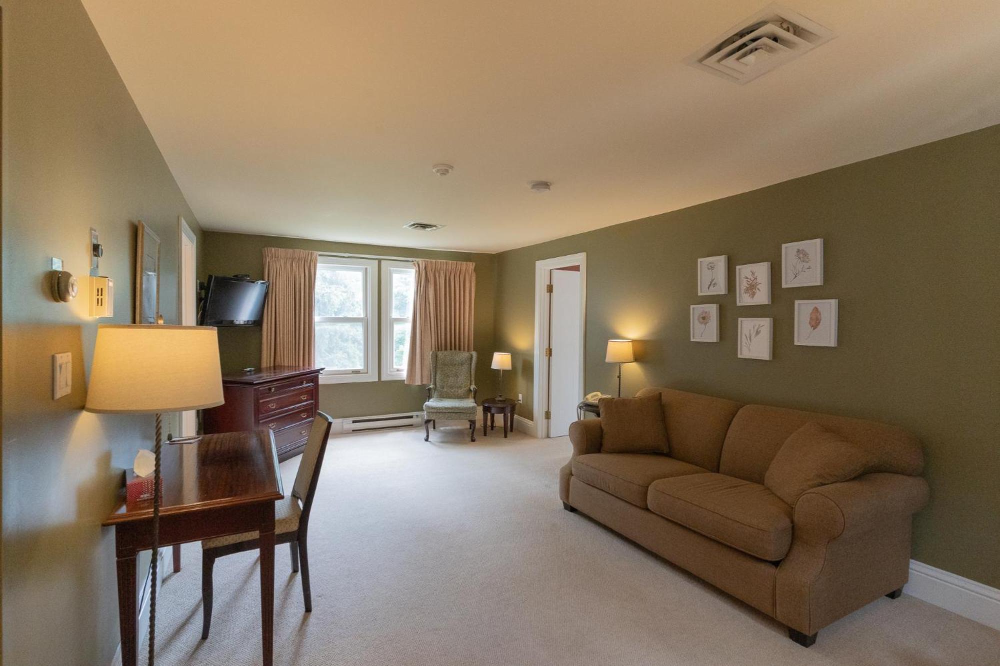 Westover Inn Saint Marys Bagian luar foto