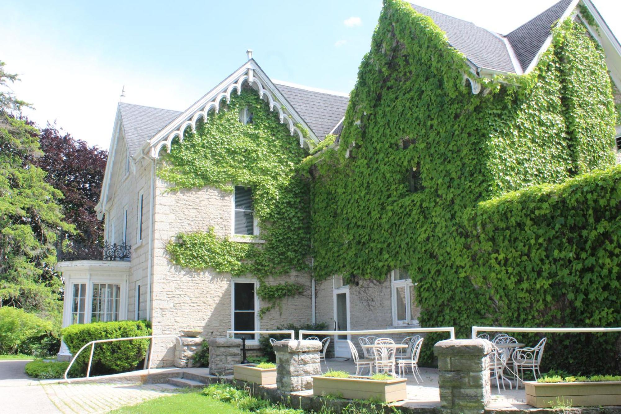 Westover Inn Saint Marys Bagian luar foto