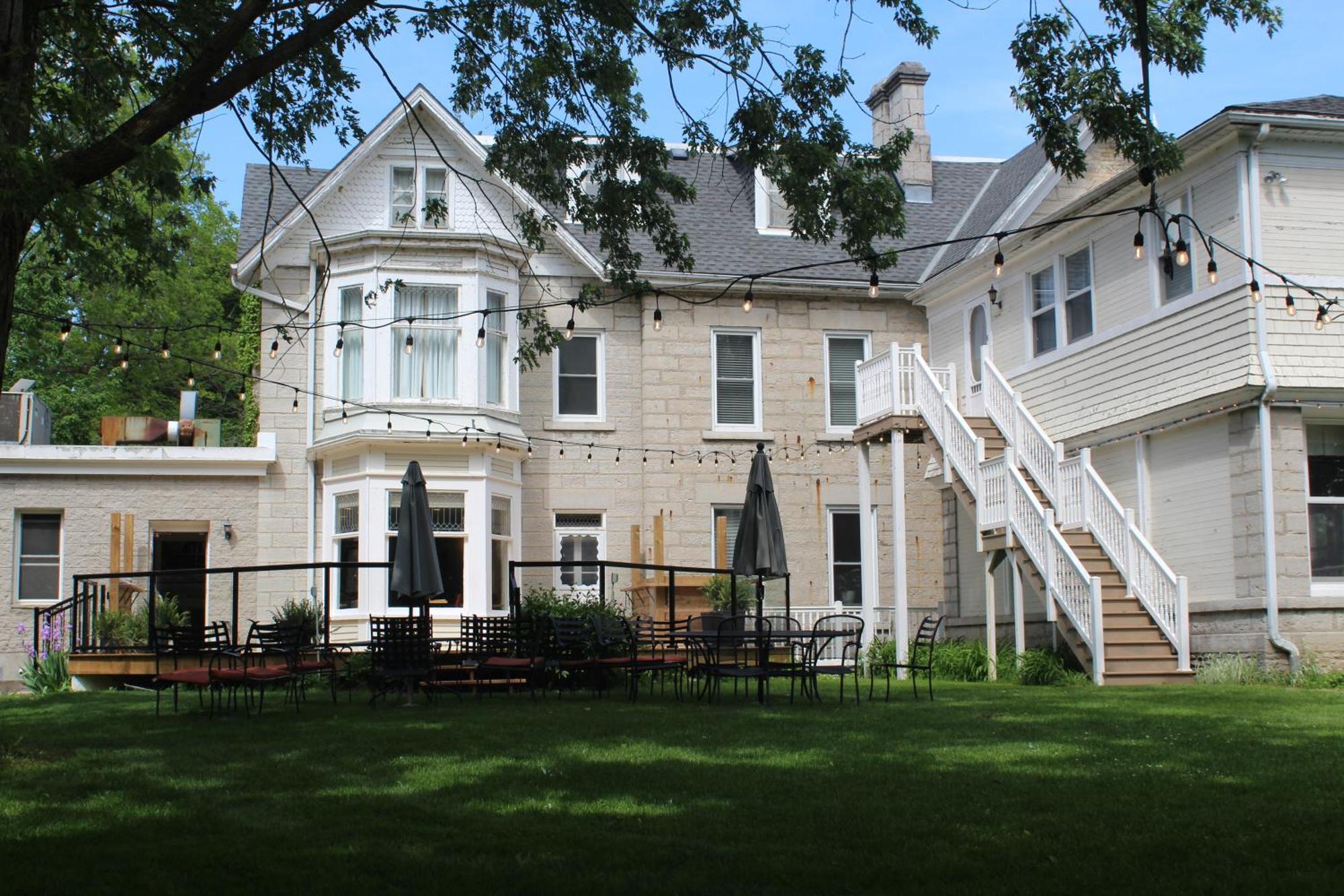 Westover Inn Saint Marys Bagian luar foto