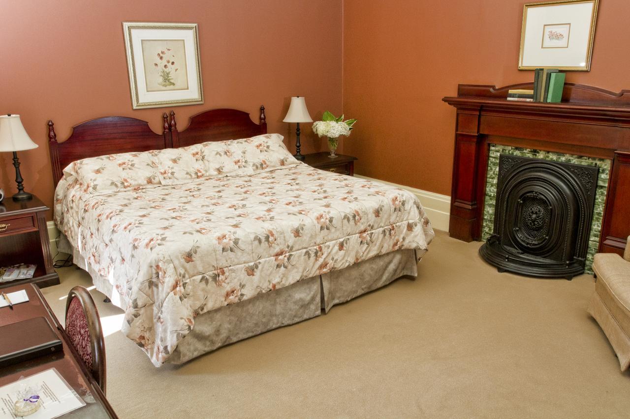 Westover Inn Saint Marys Bagian luar foto