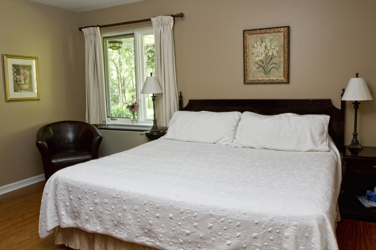 Westover Inn Saint Marys Bagian luar foto