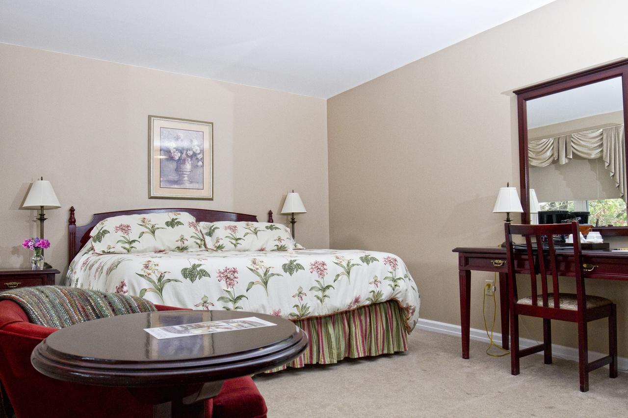 Westover Inn Saint Marys Bagian luar foto