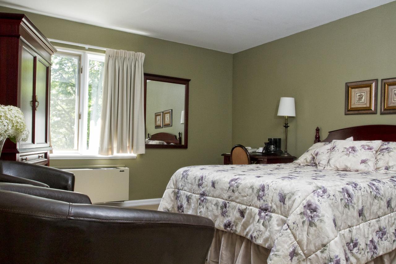 Westover Inn Saint Marys Bagian luar foto